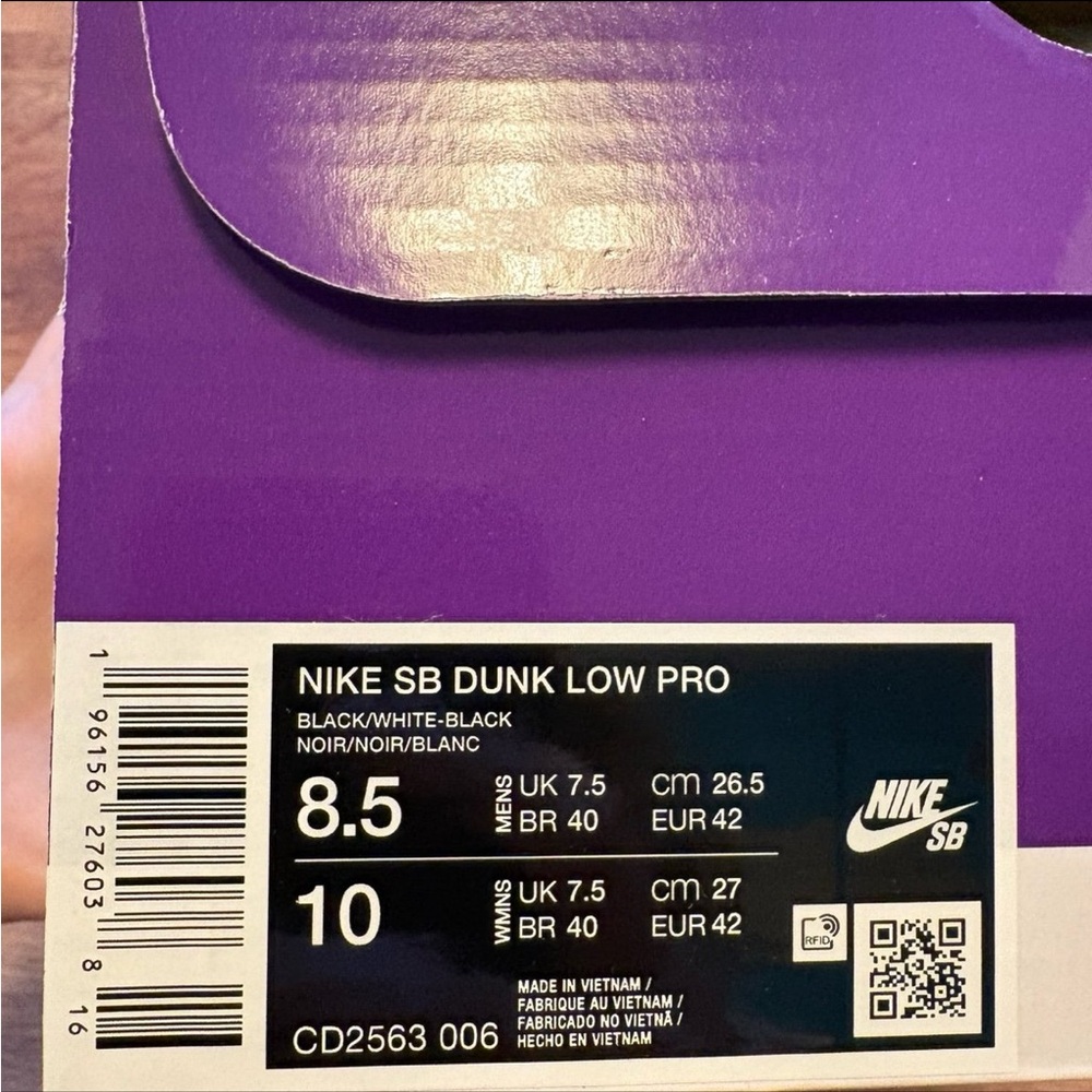 Nike SB Dunk Low Pro Size 8.5 Mens/10 Womens Shoes - Picture 9 of 9